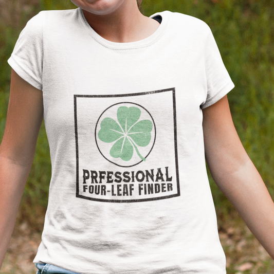 Professional Four-Leaf Finder – St Patricks Youth Shirt (Unisex)